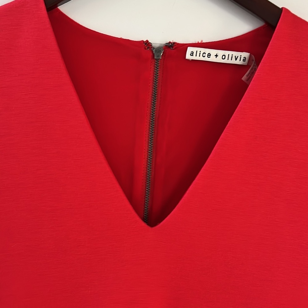 Alice + Olivia - v neck fit and flare red cocktail dress - size 0 - Picture 2 of 8